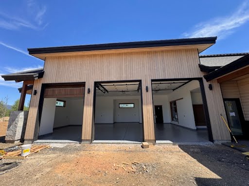 New-build garage, coated before handover — Idaho